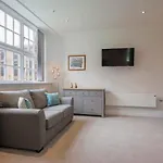 Chocolets - The Foss Apartment