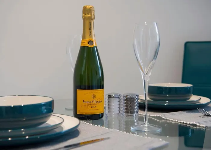 Chocolets - The Foss Lejlighed