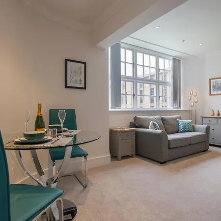 Chocolets - The Foss Apartment