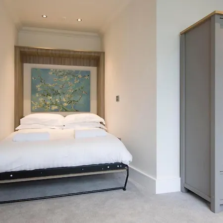 Chocolets - The Foss Apartment York