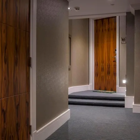 Chocolets - The Foss Apartment *