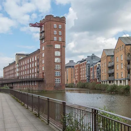 Chocolets - The Foss Apartment York